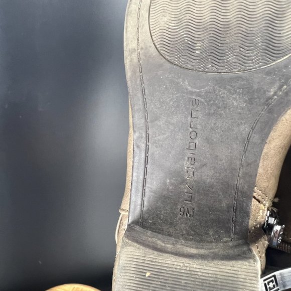 Liz Claiborne Posh Women's Dark Taupe Ankle Boots Size 9M - Picture 10 of 17